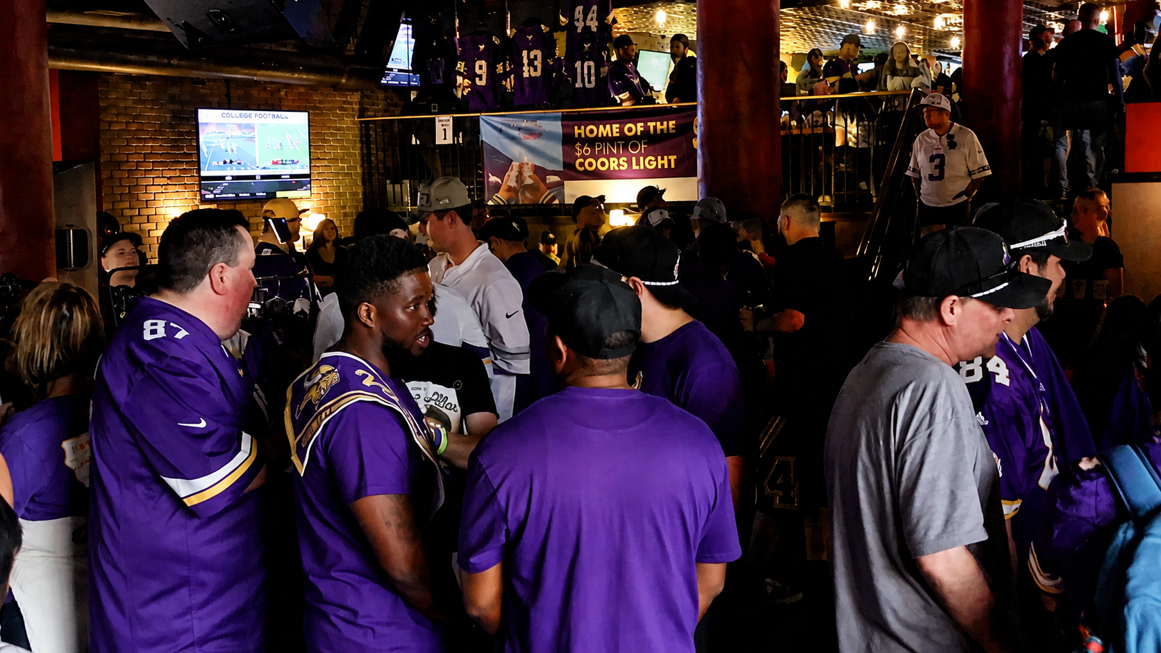 Packed crowd at Skolfest