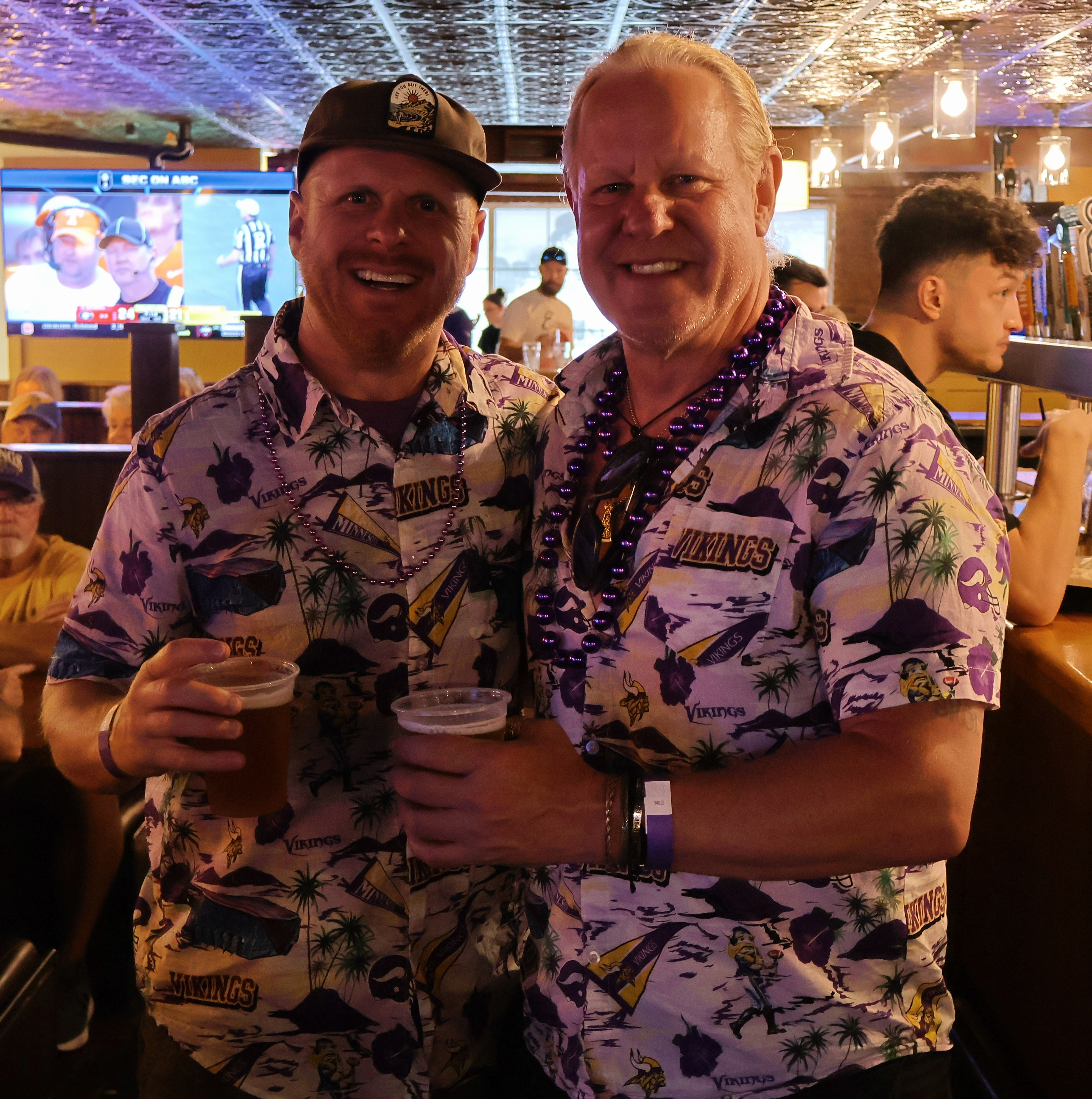 Vikings fans in Hawaiian shirts